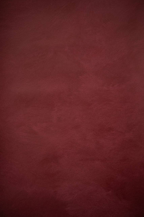 Farba dekoracyjna Limewash Pro Cherry Ember na ścianie — ZUBRA COLORS